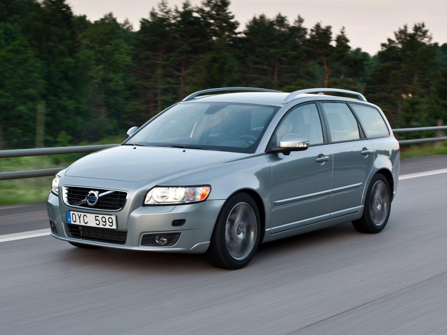  Volvo V50 Classic 2011 года  (фото 10 из 15)